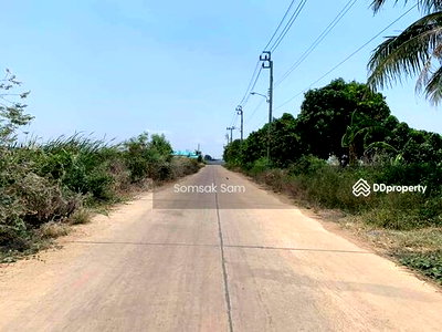 Land for sale Suwannaphum International Airport : Land for sale next to Siam Premium Outlet Bangkok Lat Krabang