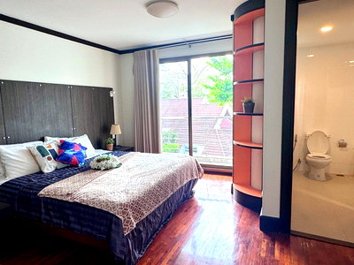 คอนโดให้เช่า : LTH15083 -🐶 Condo for Rent | Thonglor | Big Space for You & Your Pets | Near BTS Thonglor | 64,000 THB/Month