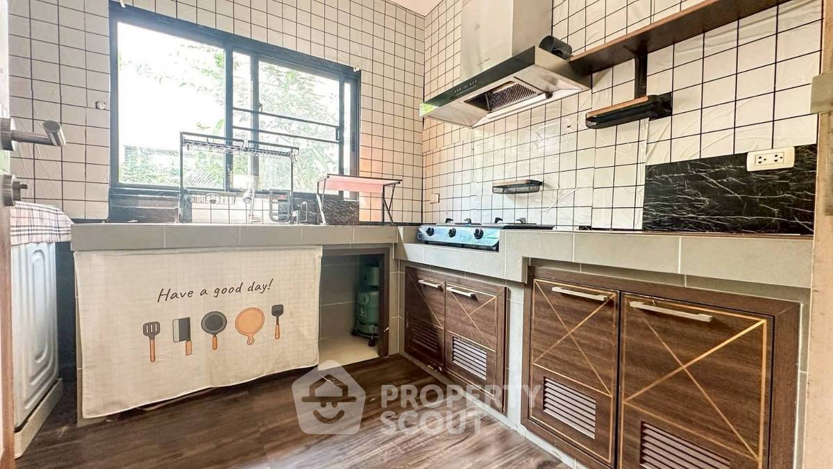 รูป คอนโด 3-ห้องนอน ที่ ฮาบิเทีย วัชรพล ใน คลองถนน (ID 2822086) - รูปที่ 7/8