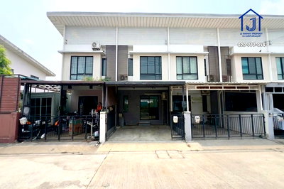 ทาวน์โฮม นิคมอุตสาหกรรมเอเซียสุวรรณภูมิ : ขายทาวน์โฮม 2 ชั้น หมู่บ้านโมดิ วิลล่า ลาดกระบัง-สุวรรณภูมิ ถนนหลวงแพ่ง ใกล้มอเตอร์เวย์ & สนามบินสุวรรณภูมิ