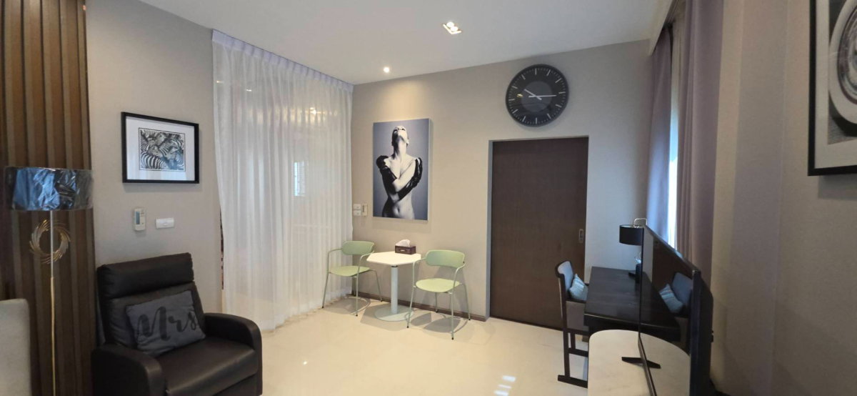 picture Ready-to-move-in 8-bedroom, 6-bathroom detached house in Phatthanakan area. - 6/22