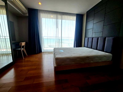 Condos for sale : Luxury beachfront condo at Marina Bayfront Sriracha, with ocean view, move in Ready