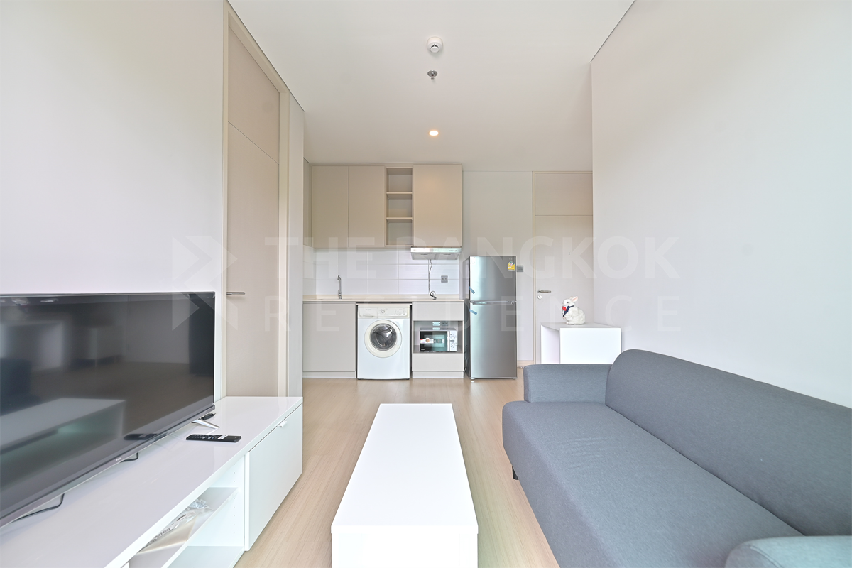 picture Lumpini Suite Phetchaburi - Makkasan  Premium Unit Close to All Conveniences - 1/10