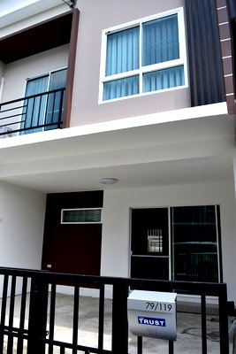 ทาวน์โฮม ลำลูกกา ปทุมธานี : ขายทาวน์โฮม 2 ชั้น The Trust Town Home วงแหวน - กาญจนาภิเษก