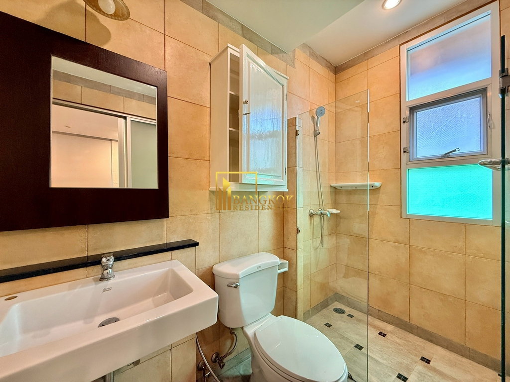 รูป Pet Friendly 3 Bedroom House For Rent in Vibrant Nana Area - BR7743SH - รูปที่ 34/37