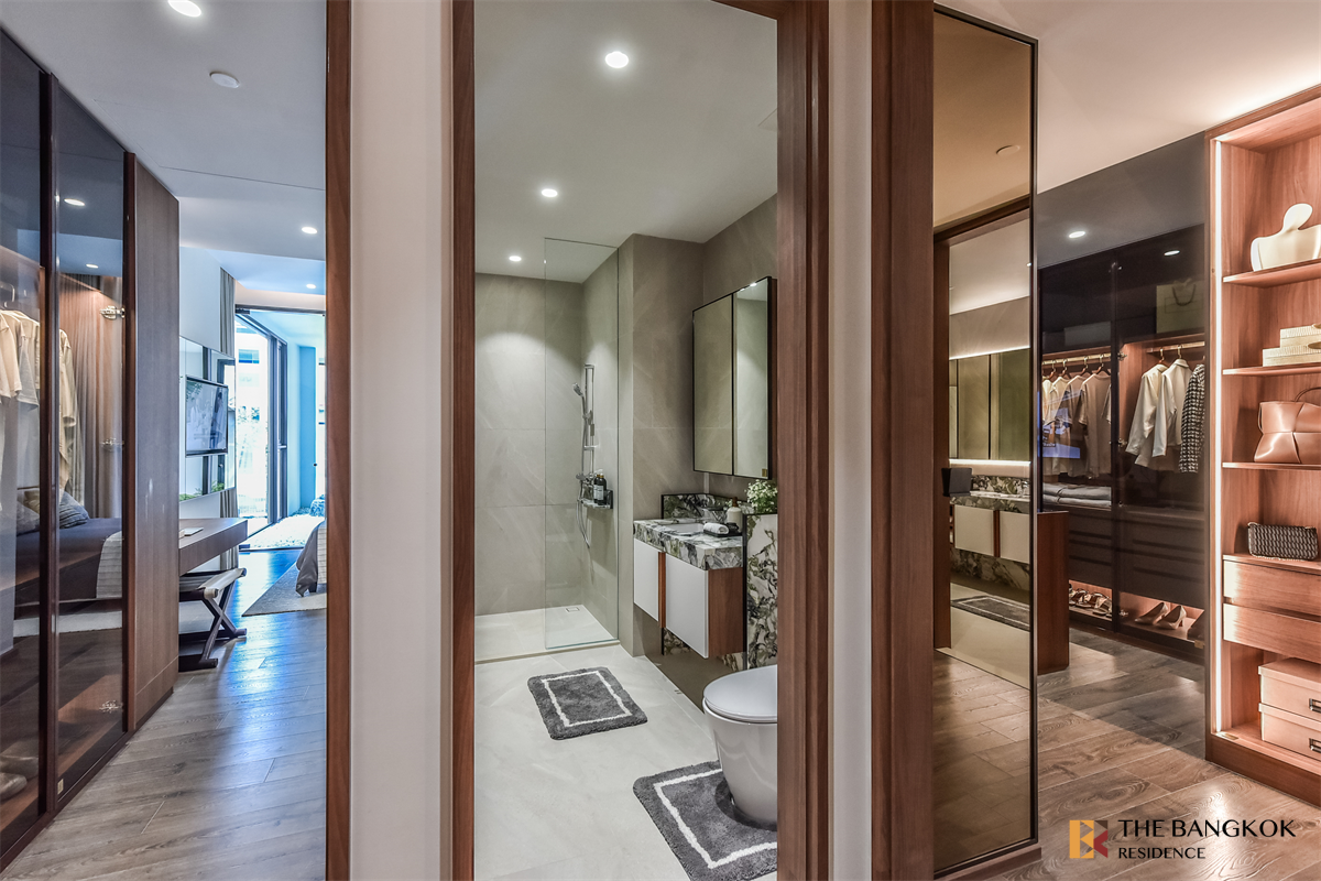 picture ROMM CONVENT near BTS Sala Daeng Ultimate Luxury Lifestyle with Convenience - 2/8