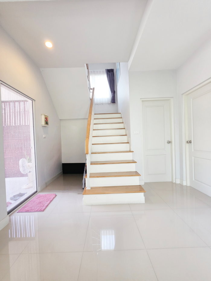 รูป ถูกมาก!!! บ้านเดี่ยว  หมู่บ้าน เซนโทร วัชรพล พื้นที่ 50 ตรว. 3 ห้องนอน 3 ห้องน้ำ  พร้อมแต่งสวนรอบบ้านสวย ทำเลดี ติดถนนสุขาภิบาล 5 - รูปที่ 10/19