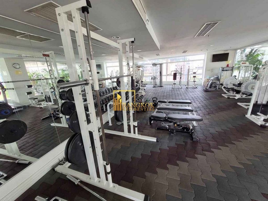 รูป Expansive 4 Bedroom Penthouse Apartment in Vibrant Area - BR20058AP - รูปที่ 59/65