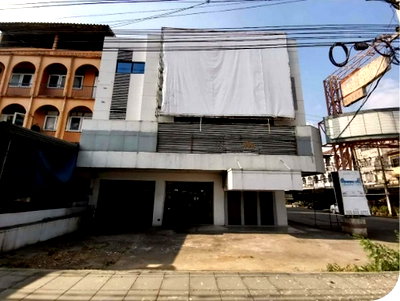 Office for sale Chachoengsao : FOR SALE  OFFICE PROPERTY  15395000 BAHT.