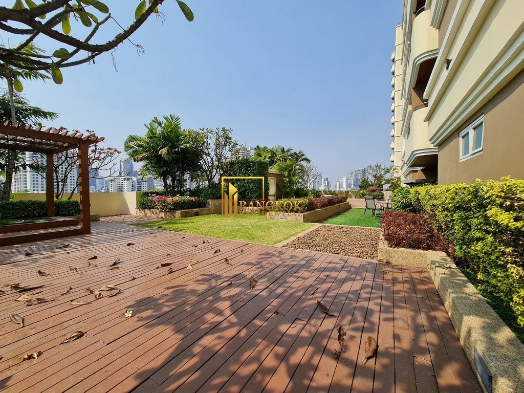 รูป Spacious 4 Bedroom Serviced Apartment With Private Garden - BR7214SA - รูปที่ 29/49