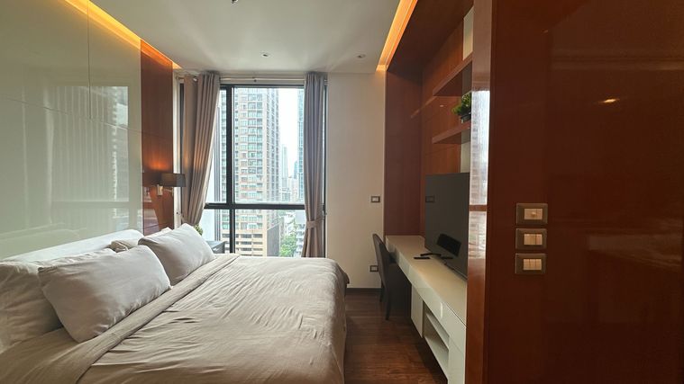 The Address Sukhumvit 28 Condominium 