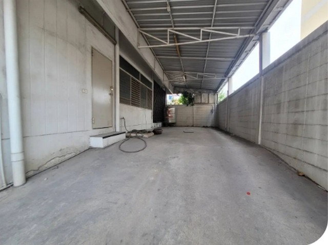 picture FOR SALE  OFFICE PROPERTY  22236000 BAHT. - 3/8