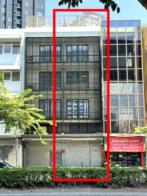 Shophouses for rent Provincial Electricity Authority (Pea) : Commercial FOR RENT size 275 sq.m Near BTS Ha Yaek Lat Phrao