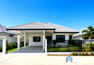 Houses for sale Bang Lamung Chonburi : Charming 3bed House in Nibbana Shade
