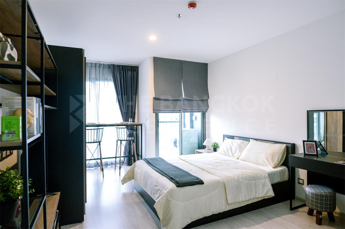 picture RHYTHM Rangnam near BTS Victory Monument Exclusive Unit from Top Brands - 4/10