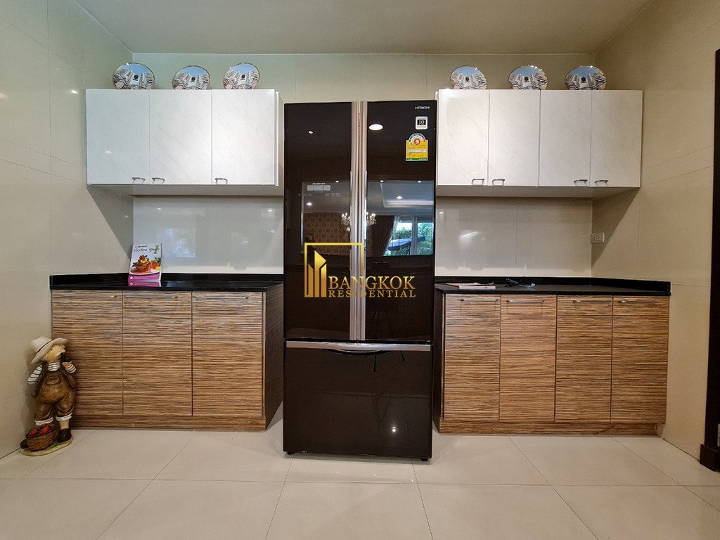 รูป Spacious 4 Bedroom Serviced Apartment With Private Garden - BR7214SA - รูปที่ 8/49