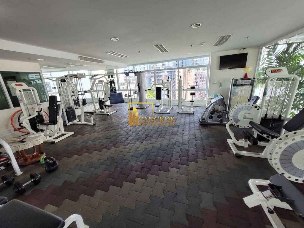 รูป Expansive 4 Bedroom Penthouse Apartment in Vibrant Area - BR20058AP - รูปที่ 58/65