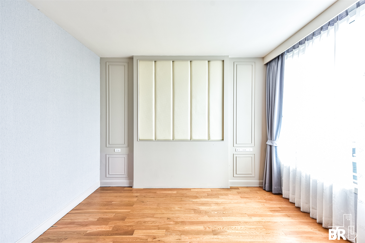 picture Luxury Unit, Ready for You Without the Wait The Empire Place - 1/9