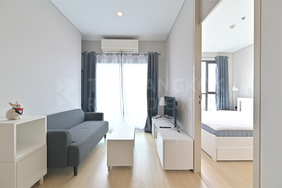 picture Lumpini Suite Phetchaburi - Makkasan  Premium Unit Close to All Conveniences - 10/10