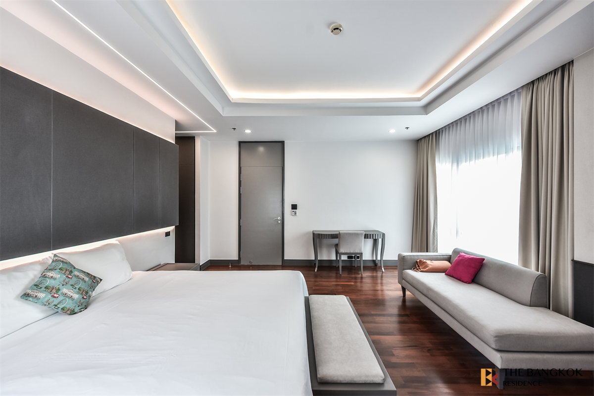 picture Luxury Unit, Ready for You Without the Wait Royal Residence Park - 1/10