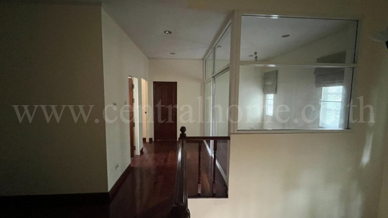 รูป บ้านเดี่ยว แกรนด์โฮม พหลโยธิน 48 พร้อมเรือนรับรอง สภาพดี หลังมุม - รูปที่ 23/36