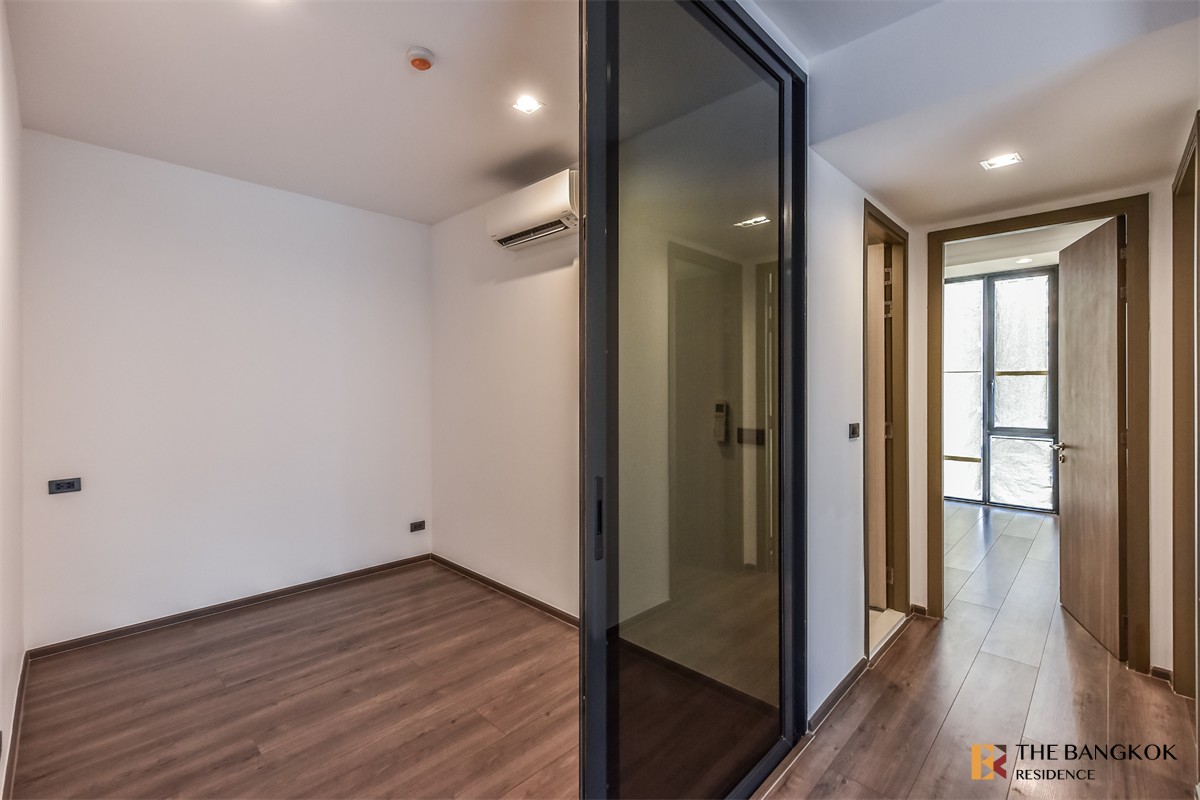 picture Comfortable and Ready to Move-in Nares Private Residences near MRT Sam Yan Station - 6/10