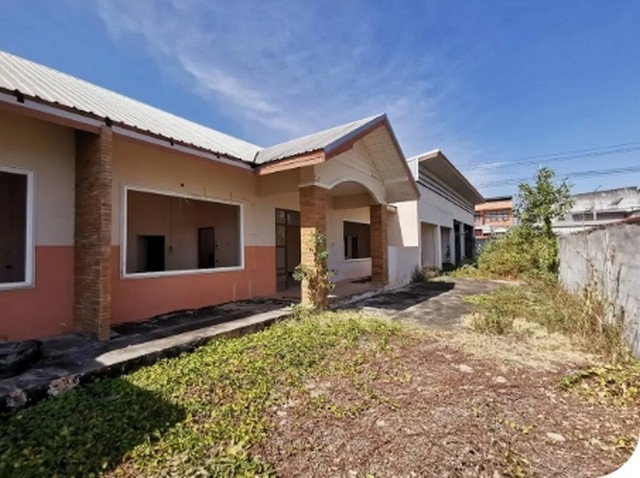 picture FOR SALE  OFFICE PROPERTY  13056000 BAHT. - 4/8