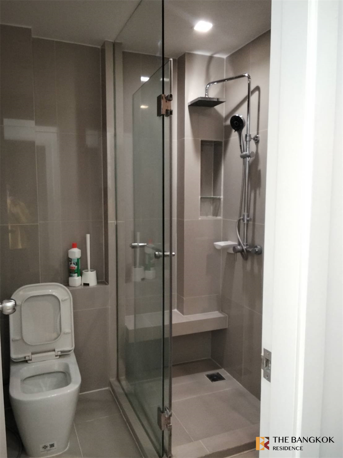 picture Move-in Ready, Just Bring Your Stuff Quinn Condo Ratchada near MRT Sutthisan Station - 5/9