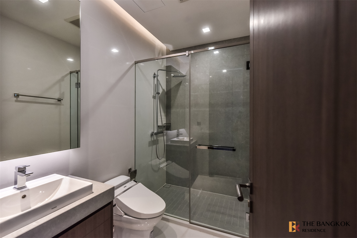 รูป คอนโด Luxury พร้อมอยู่บนทำเลที่ดีที่สุด Q1 Sukhumvit ใกล้ BTS สถานีนานา - รูปที่ 8/10