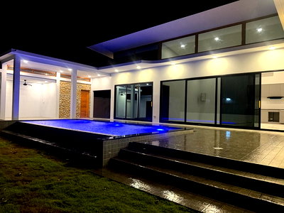 บ้านเดี่ยว เกาะสมุย สุราษฎร์ธานี : ขายวิลล่าพูลวิลล่า เกาะสมุย – เริ่มก่อสร้างแล้ว! เข้าเยี่ยมชมหน้างานจริงได้ โครงการ Modern Tropical Pool Villa