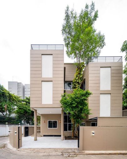 Newly renovated 3-story detached house  Chatuchak, Ladprao-Vibhavadi Rangsit area  Near MRT Chatuchak, BTS Mo Chit