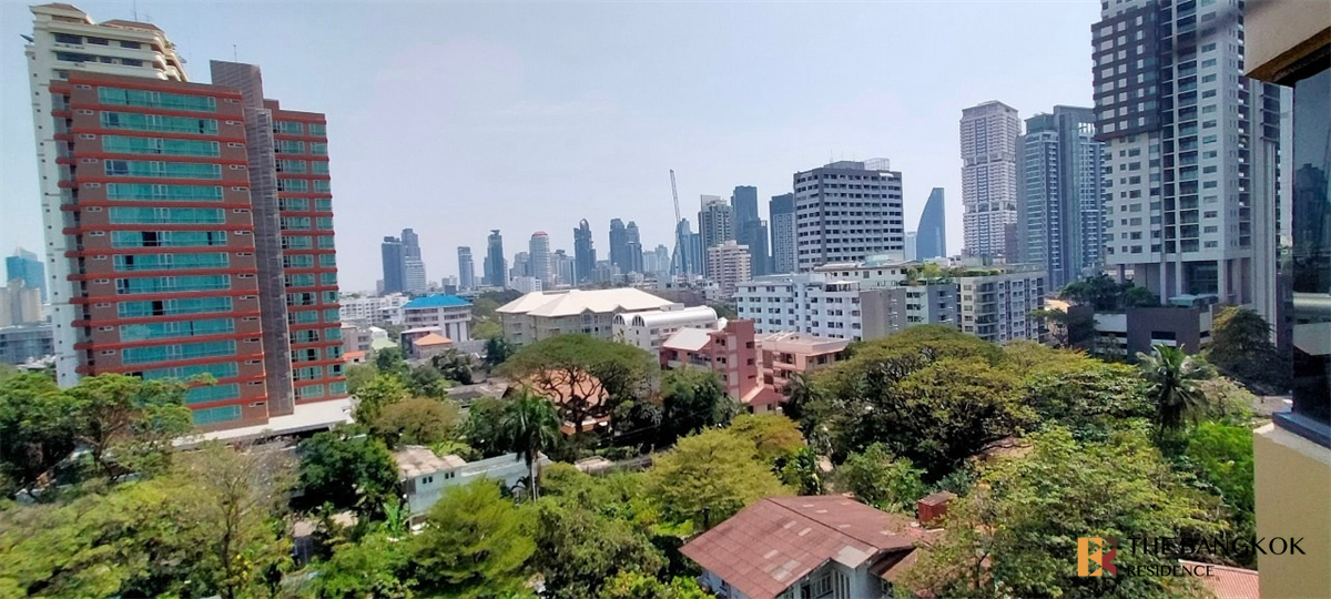 picture Private Unit, Fully Equipped Common Area Baan Suanpetch near BTS Phrom Phong - 8/10