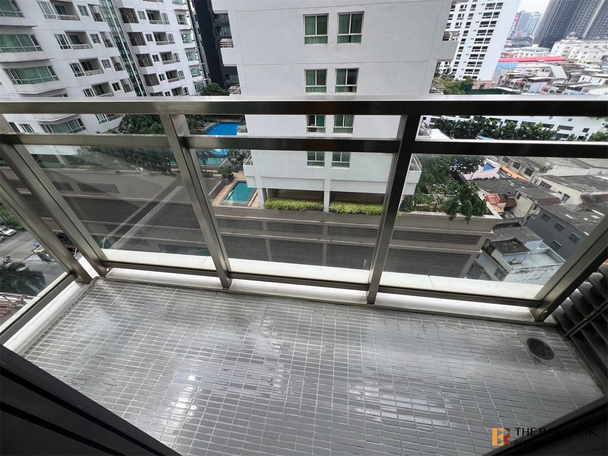 รูป เดินทางสะดวก คุ้มค่าทุกตารางเมตร ไบร์ท สุขุมวิท 24 - รูปที่ 3/10