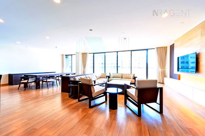 Condos for sale Soi Sukhumvit 71 : 🎉 For Sell Condo PARK COURT SUKHUMVIT 77 Building 1, Floor 5,4 bed room, Room size 288 sqm