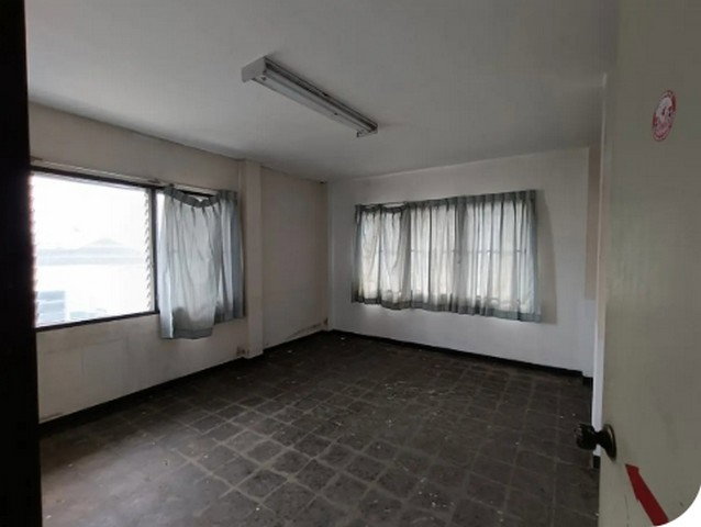 picture FOR SALE  OFFICE PROPERTY  31155000 BAHT. - 6/8