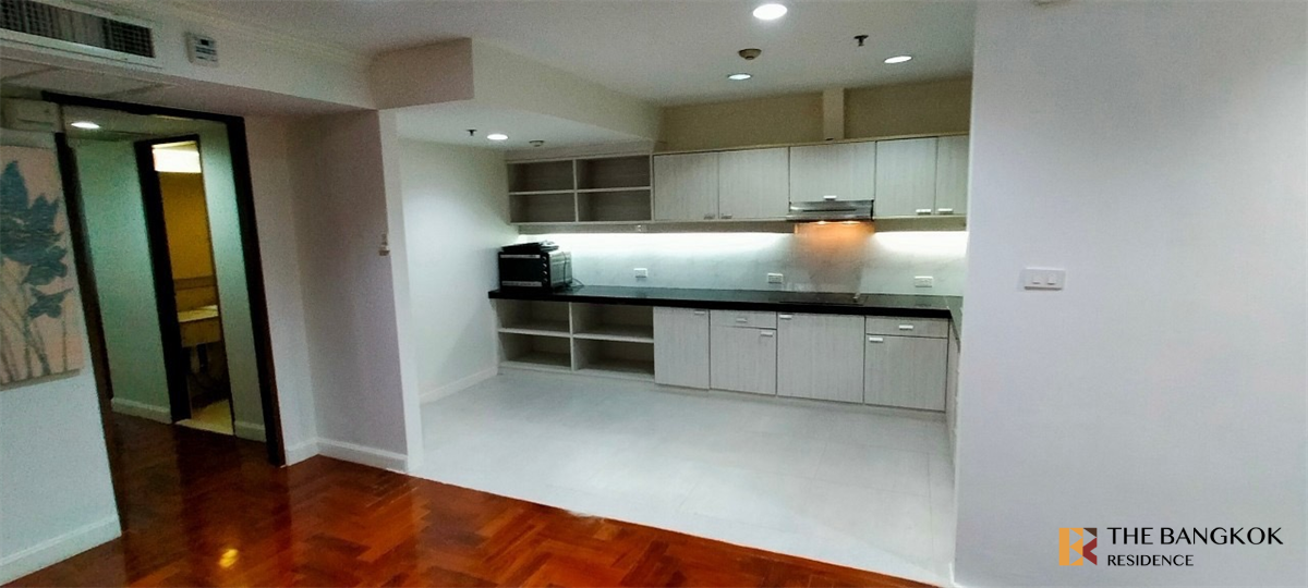 picture Private Unit, Fully Equipped Common Area Baan Suanpetch near BTS Phrom Phong - 1/10
