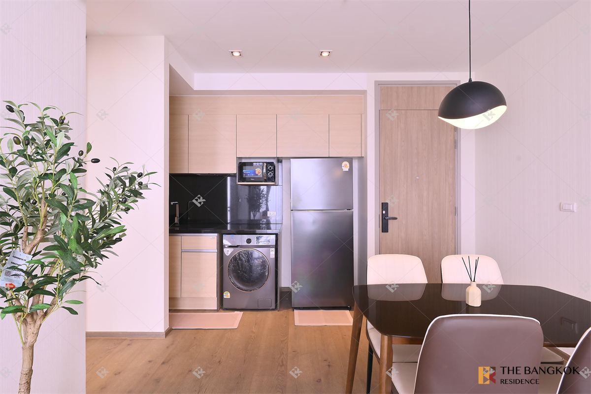 picture Park Origin Phrom Phong Move-in Ready, Just Bring Your Stuff - 4/10