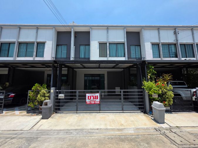 ขาย บ้านพลีโน่ อ่อนนุช-บางนา ซ.กิ่งแก้ว 37  เพื่อนบ้านน่ารัก สไตย์ พรีเมี่ยม-ทาว์นโฮม 