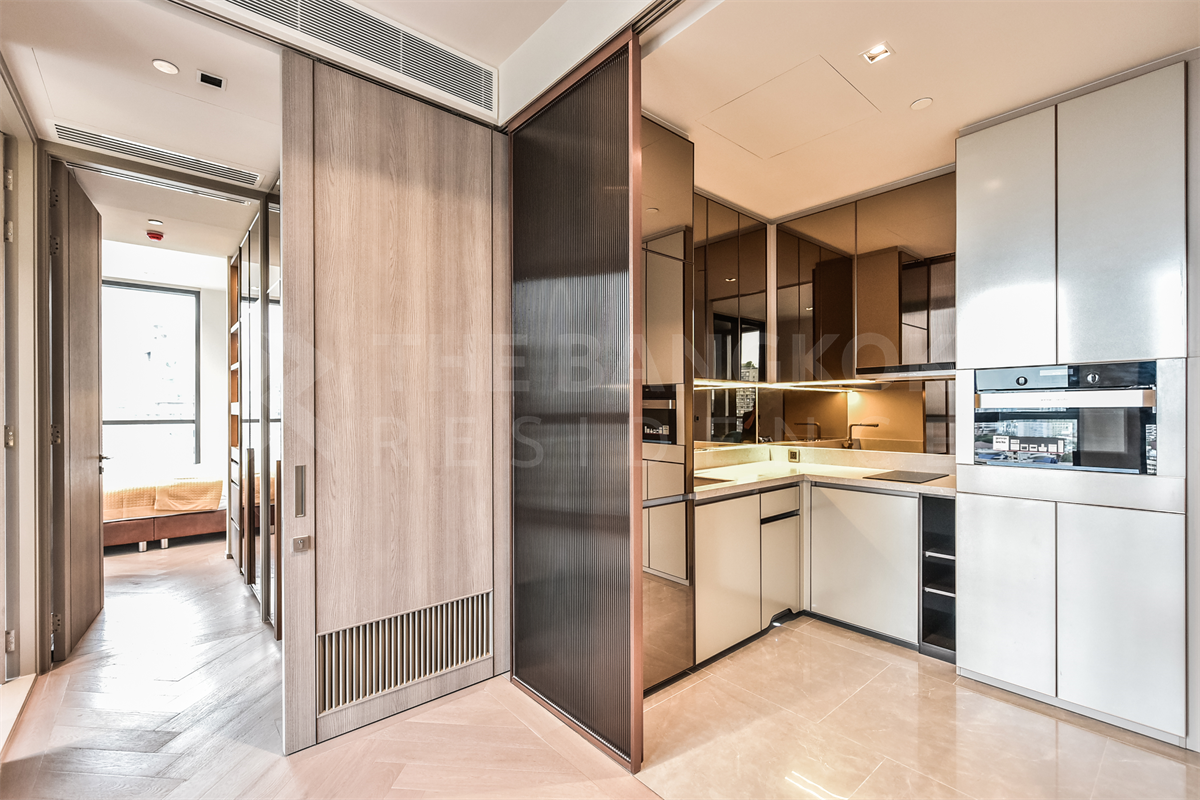 picture The Reserve Sathorn  Condo with the Best Location - 3/10