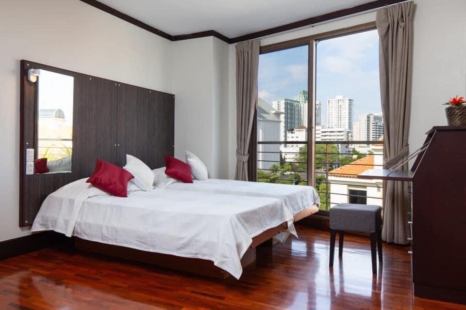 รูป LTH15084 – Rare Pet-Friendly Condo🐈 🦴 | Thonglor | Great Price in Prime Area | Near BTS Thonglor | 65,000 THB/Month | คอนโดทองหล่อ ห้องกว้าง เลี้ยงสัตว์ได้ ราคาดีมากในย่านนี้ รีบก่อนหลุด ใกล้ BTS - รูปที่ 2/4