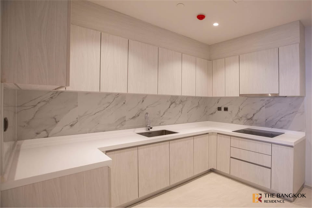 picture Ultimate Luxury Lifestyle with Convenience Muniq Langsuan - 5/10