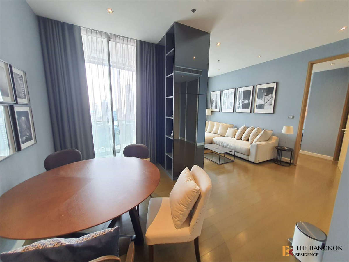 picture Book before anyone else Magnolias Ratchadamri Boulevard near BTS Ratchadamri - 2/9