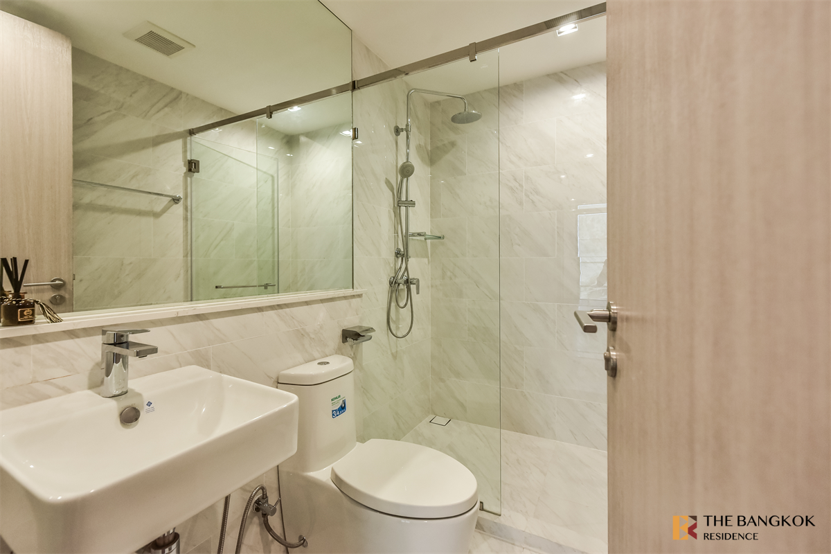 picture Comfortable and Ready to Move-in Nares Private Residences near MRT Sam Yan Station - 4/10