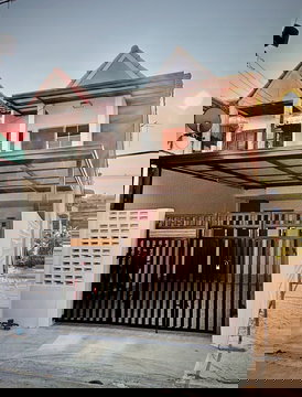 บ้านสวย หลังริม   หมู่บ้าน ระเบียงทอง 3  ถนนเทพรักษ์  สายไหม  ใกล้ บิ๊กซี สะพานใหม่