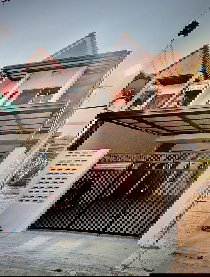 รูป บ้านสวย หลังริม   หมู่บ้าน ระเบียงทอง 3  ถนนเทพรักษ์  สายไหม  ใกล้ บิ๊กซี สะพานใหม่ - รูปที่ 1/10