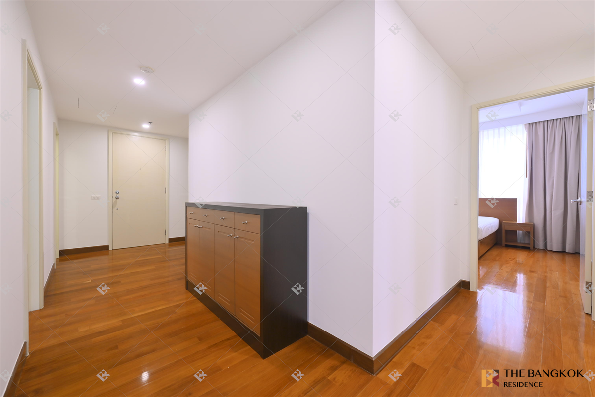 picture Move-in Ready, Just Bring Your Stuff Langsuan Ville near BTS Ratchadamri - 10/10