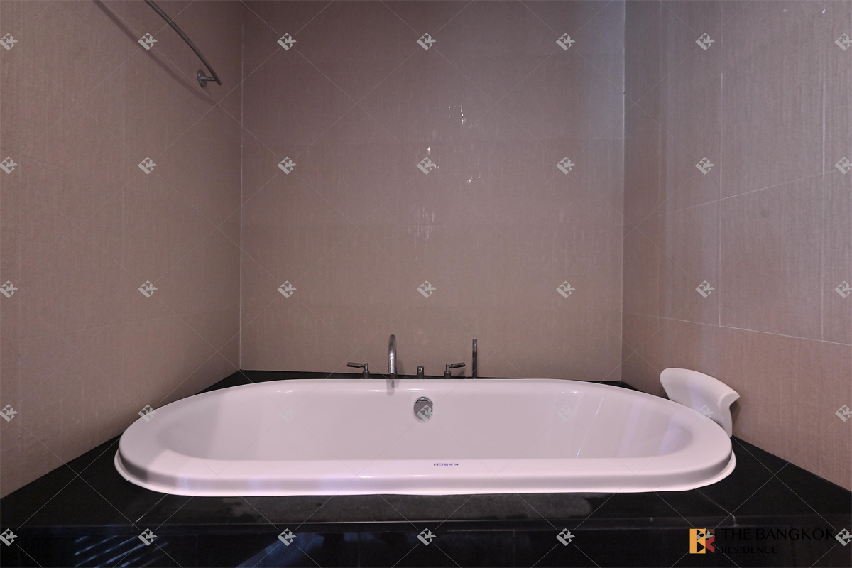 รูป หิ้วกระเป๋าเข้าอยู่ได้ทันที บ้านราชประสงค์ ใกล้ BTS สถานีราชดำริ - รูปที่ 2/10