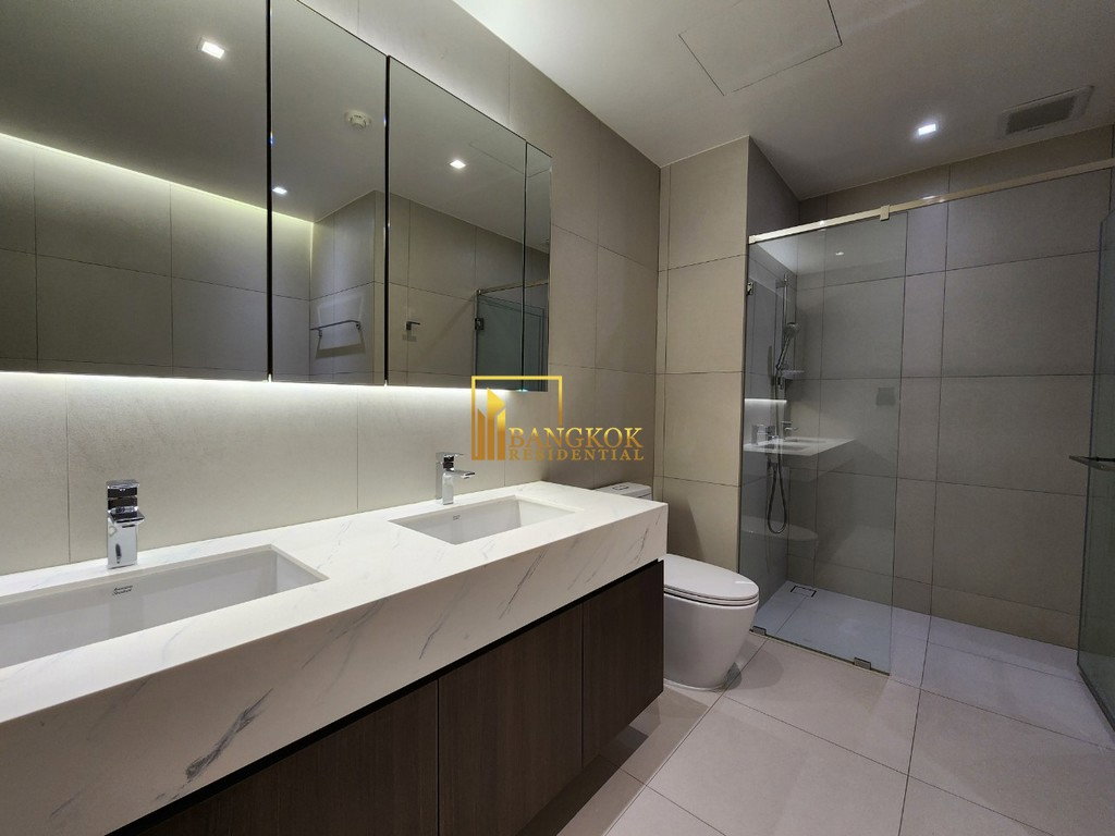 รูป Gorgeous 3 Bedroom Luxury Apartment in Phrom Phong Area - BR20988AP - รูปที่ 23/40