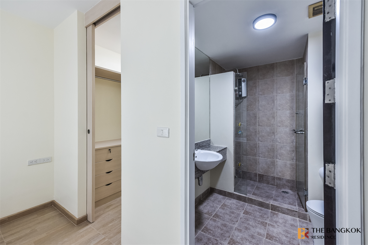 picture Phahol Metro Place Book before anyone else near BTS Sena Ruam - 2/10