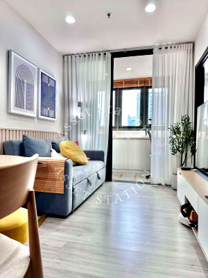 Condos for sale : 🏢 Urgent Sale 💎 Beautiful, fully furnished condo at XT Huaikwang, with a multi-purpose room. Near MRT Huai Khwang 🏢